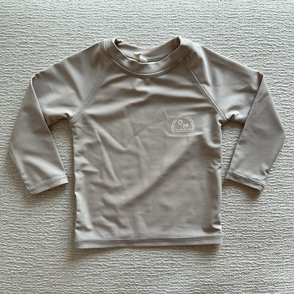 2x Rashguard - Picture 3 of 3